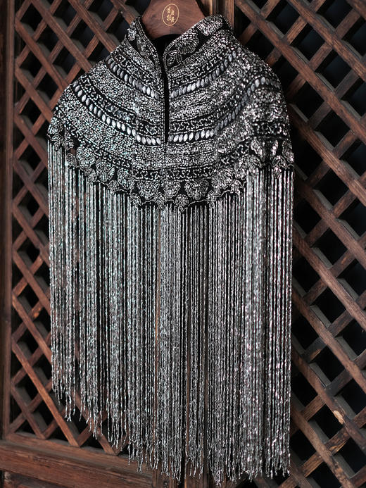 盛唐牡丹|银灰色串珠披肩 商品图1