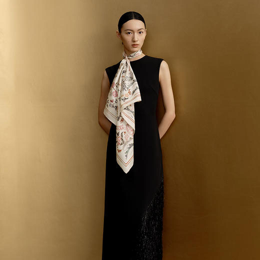 凤凰之家“凤栖梧桐”双面印花大方巾 商品图1