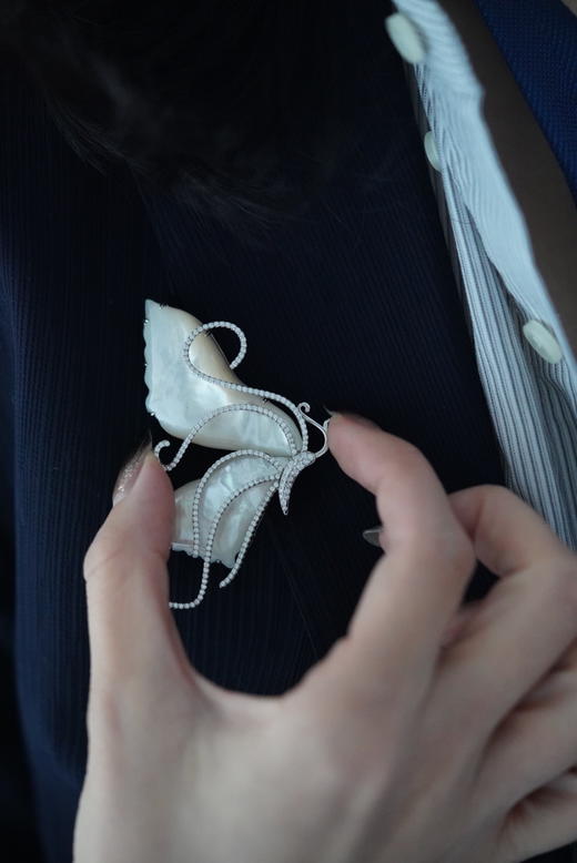 白贝母蝴蝶胸花 商品图4