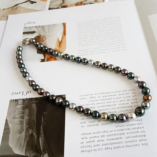 【天然正品】收藏级极强晕彩约8.0-10.8MM混彩黑蝶大溪地海水珍珠项链151224NJM17 现售价：17800 商品图4