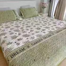 4F 艾莱依棉绸牛奶绒床盖