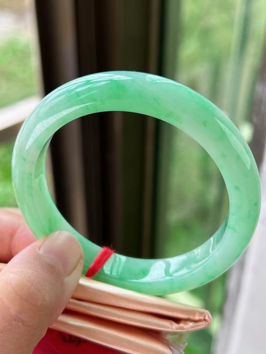 55正圈翡翠手镯 商品图1