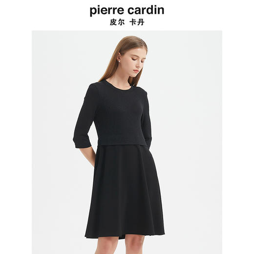 皮尔卡丹女装连衣裙 通勤淑女经典圆领修身小黑裙C44DL82B0
 商品图4