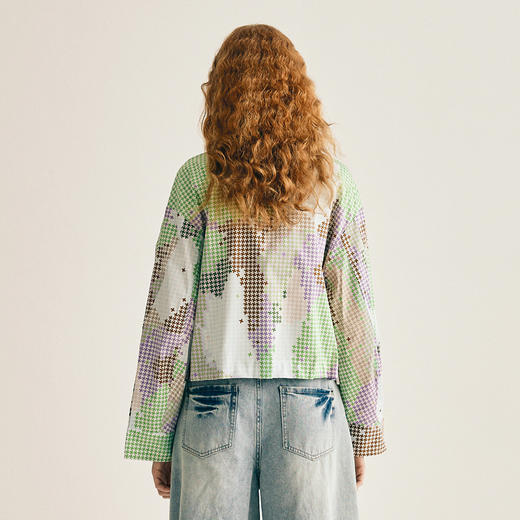 谜底印花衬衫长袖女2025春季新款复古风花色短款棉衬衣255MC6025 商品图2