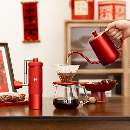 泰摩 中国红全套手冲咖啡礼盒手摇磨豆机咖啡壶 新年新春节日送礼 商品图5