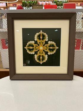 敦煌十字金刚杵金掐丝珐琅团花唐卡框画（绿底）