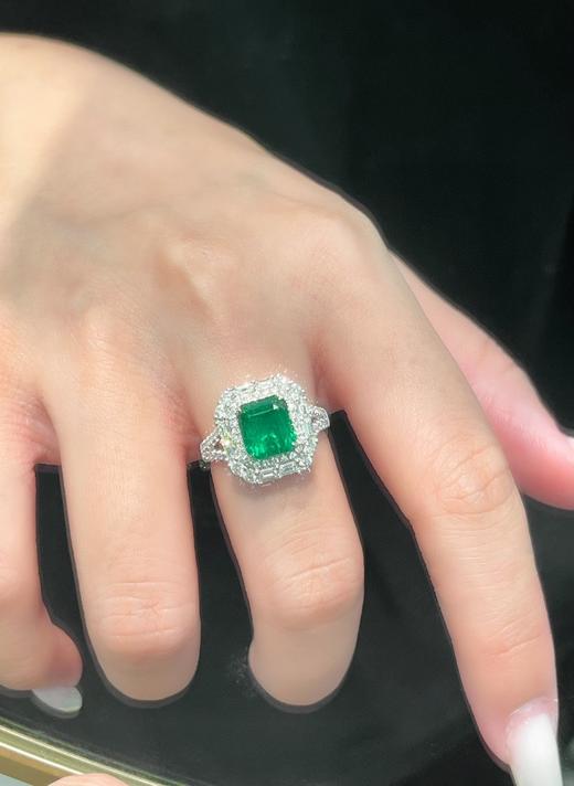 2.8ct刻面祖母绿戒指 商品图3