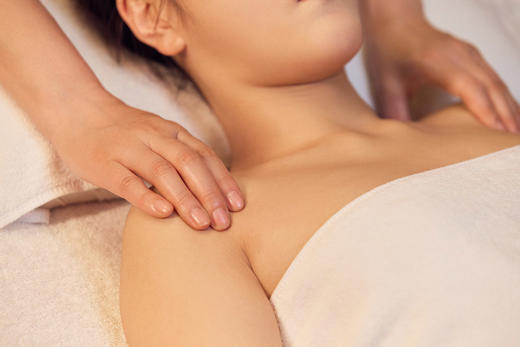 素粉专享！【THE PURI 璞悦】298元抢原价458元.芳香热精油SPA！520元抢原价646元暹罗香草按摩！698元抢价值1560元紧致面部护理3次卡！ 商品图4