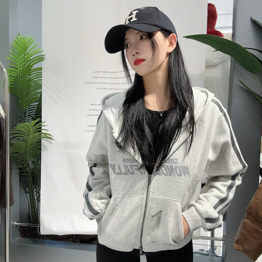 MZ连帽织带印字母长袖卫衣外套（灰） 冬季 244010560321 商品图0