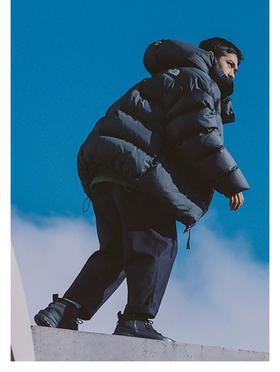 北家UE情侣款鹅绒羽绒服