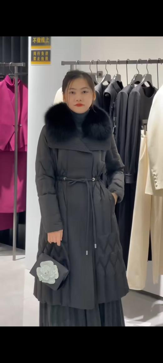 SZ1R50_栗壳色_羽绒服_秋冬_大毛领抽绳收腰长款保暖显瘦_高级女装_BERNIEELEN 伯妮斯茵 商品图1