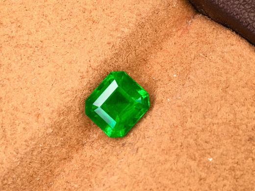 1.26ct刻面祖母绿裸石 商品图0