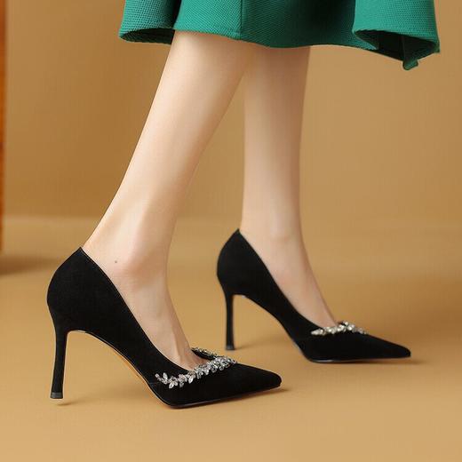 【预售5天】春秋新款法式设计感时尚舒适小众气质细跟性感水钻尖头高跟鞋女ZF&24-038 商品图3