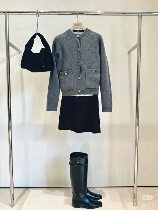 12-9 亲戚工厂 瑞典小众 tote 重磅羊毛羊绒针织 复古金币纽扣 灰蓝针织外套 商品图4