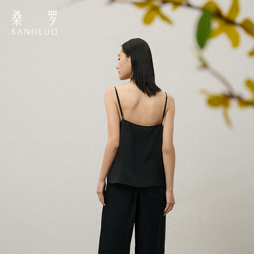 桑罗V领几何拼接吊带上衣亲柔肌肤新款 商品图4