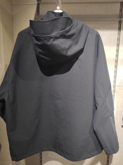 【云粉节】  【新品】7楼 NewBalance运动休闲男梭织外套吊牌价：1499元 商品图2