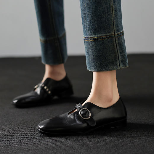 OLDM2962英伦风小皮鞋女圆头平底粗跟真皮带扣2024新款秋冬大码单鞋子铆钉 商品图0