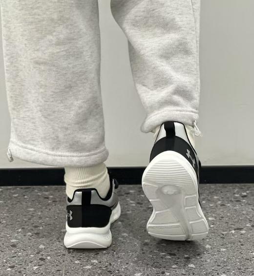 【破价捡漏】【儿童运动鞋】Under Armour安德玛 四季可穿，舒适透气，自重轻~ ，男女同款，大人小孩都能穿！2441106 儿童休闲鞋、跑鞋 商品图4