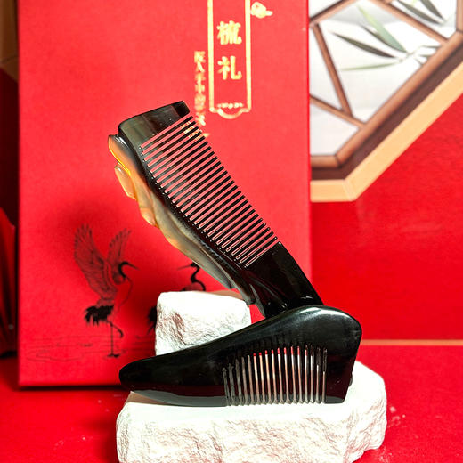 「来自青海的礼物」天然真牛角梳礼盒装 2种款式随机发 商品图5