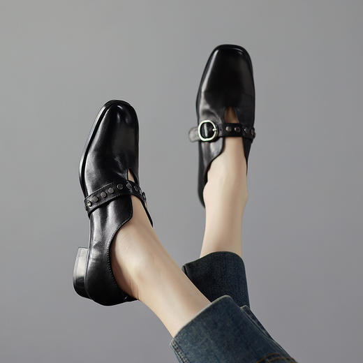 OLDM2962英伦风小皮鞋女圆头平底粗跟真皮带扣2024新款秋冬大码单鞋子铆钉 商品图3