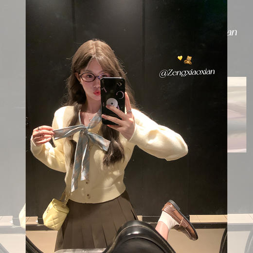 【169元任选2件】最后一波现货！蝴蝶结系带毛织衫 商品图1