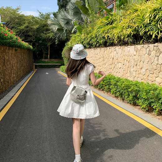 <曾小咸推荐>米白色字母绣花连衣裙 日常189.99/件 立减110 秒杀79.99/件！！ 商品图4