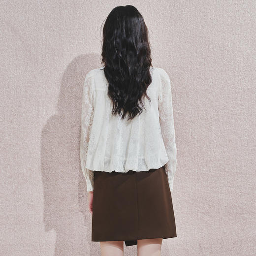 精致优雅百搭蕾丝泡泡袖修身上衣24冬 商品图4