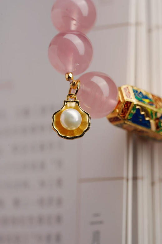 老坑马达加斯加粉水晶手串 商品图9