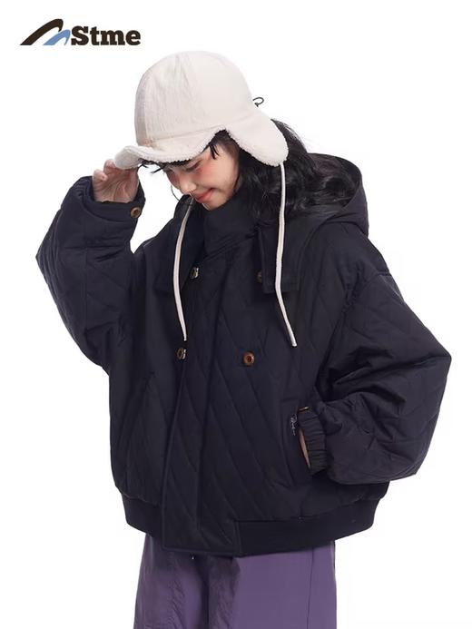 早乙女惠子saotome/STMMF244469/短款菱形格绗缝连帽棉服 商品图2