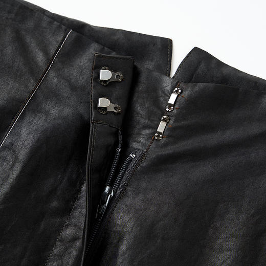 TANGY Collection/2025天意精品春季新品中国风女士莨绸长裤 商品图3