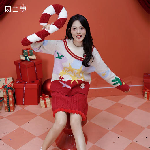 两三事 红樱星辰 2025春季新款复古星星图案毛织两件套女时尚套装 商品图0