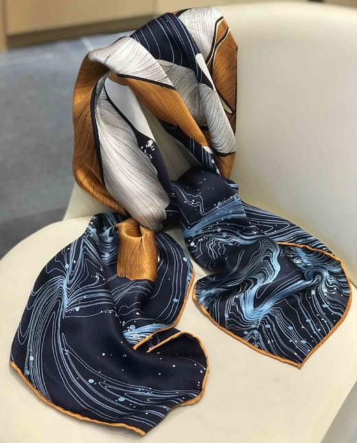 优品堂【繁花似锦】桑蚕丝110*110方巾 商品图1