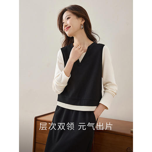 【1件75折】熙世界一整套搭配春装女2025新款时尚休闲假两件卫衣半身裙两件套 商品图2