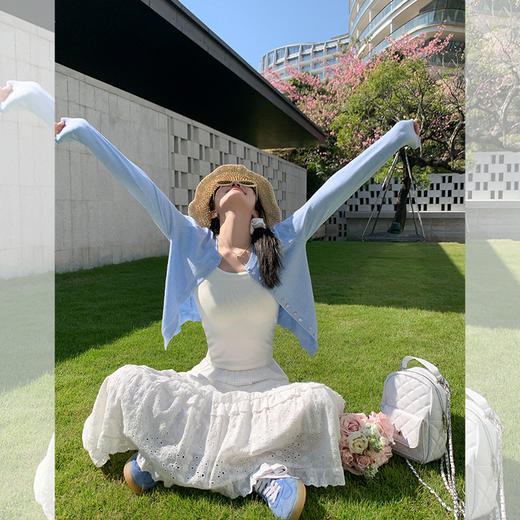 <曾小咸推荐>韩系气质蓝色短款系扣圆领针织衫 商品图3