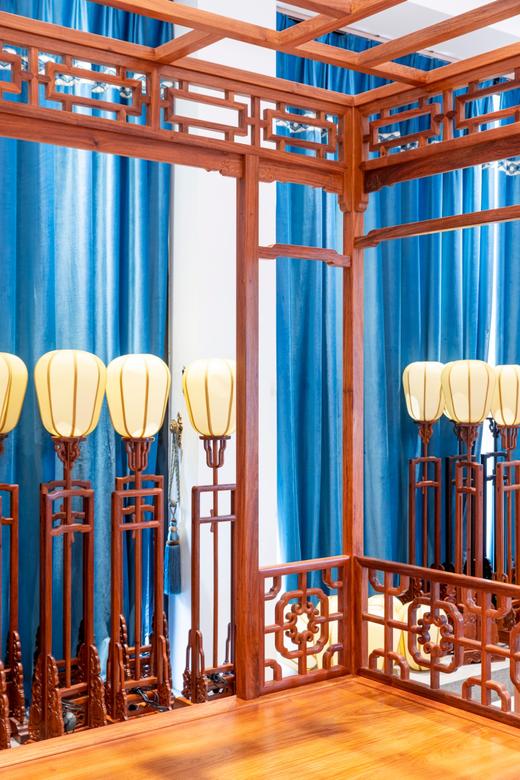 红桥红  家具严选  缅甸花梨(大果紫檀） 【定制款 艾克款六柱四簇云纹架子床】 商品图5