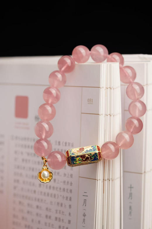 老坑马达加斯加粉水晶手串 商品图7
