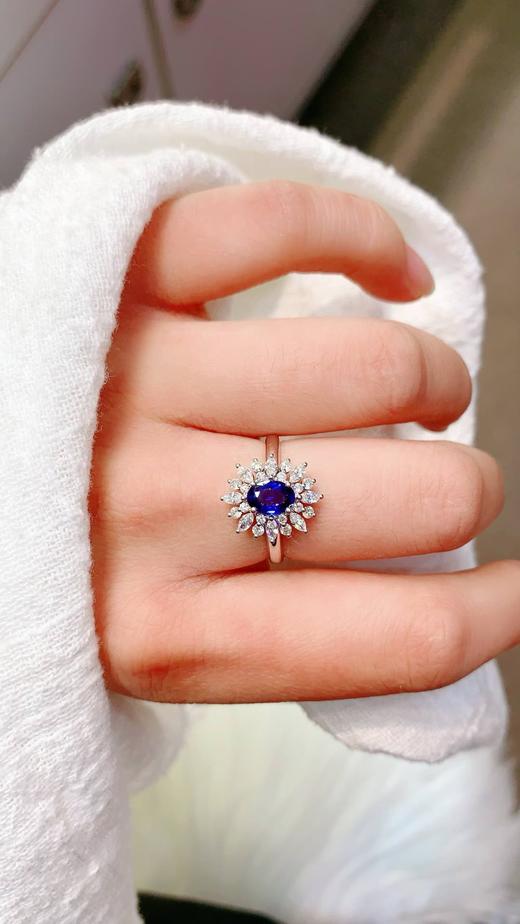 0.77ct刻面蓝宝石戒指 商品图3