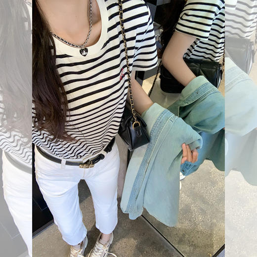 <曾小咸推荐>蝴蝶结小刺绣黑杏条纹圆领短袖T恤 商品图2