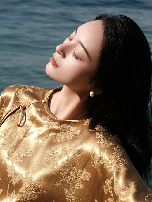 东方境X郭培|彩缎刺绣新中式长衫 商品图6