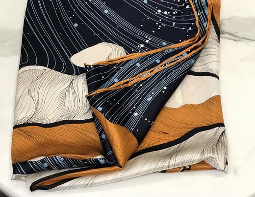 优品堂【繁花似锦】桑蚕丝110*110方巾 商品图6