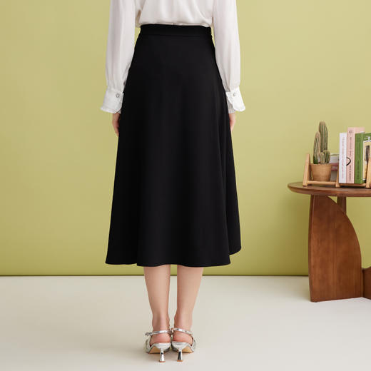 EITIE爱特爱通勤显瘦时尚高腰黑色伞裙前短后长半身裙2025春新款A2506519 商品图4