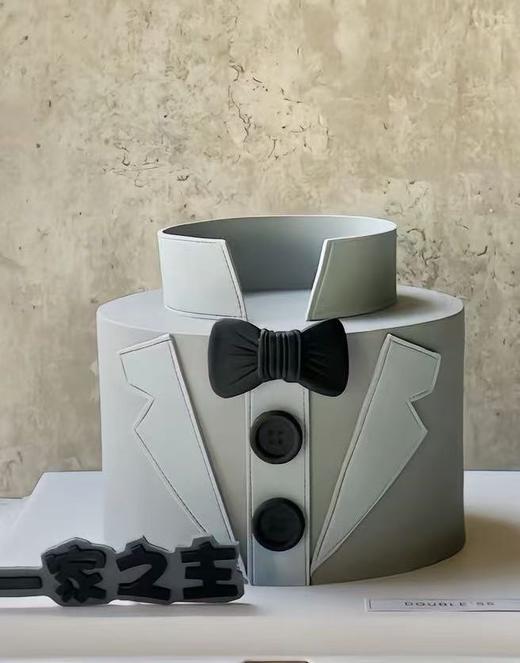 西装领结男神蛋糕 商品图0