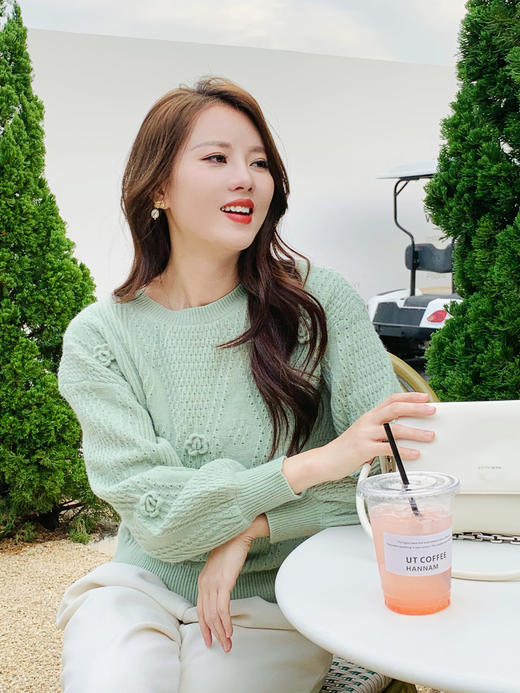 【百图lulu定制】【玫瑰毛衣】立体玫瑰花 灯笼袖 软软糯糯 毛衣 商品图5