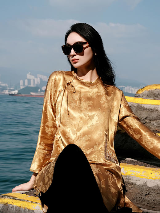 东方境X郭培|彩缎刺绣新中式长衫 商品图1