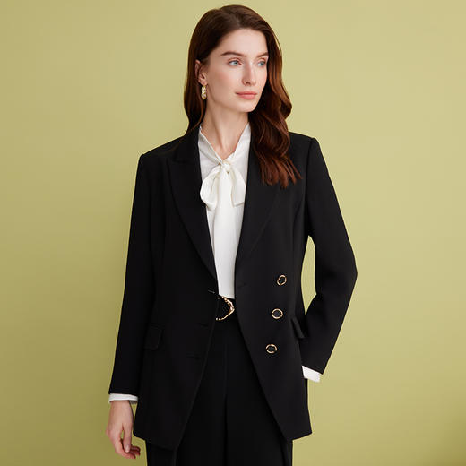 EITIE爱特爱气质精致通勤正式感收腰显瘦黑色西装外套2025春新款A2503503 商品图1