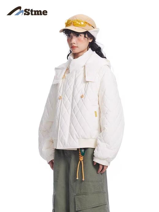 早乙女惠子saotome/STMMF244469/短款菱形格绗缝连帽棉服 商品图0