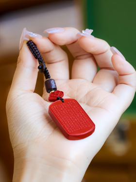 人戴朱砂万事兴，新年挂件就选它！ 