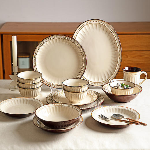 摩登主妇 浮雕餐具汤碗家用新款高颜值盘子饭碗碟法式陶瓷碗具餐盘 商品图4