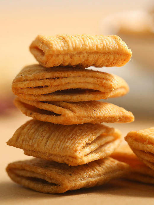 【黄老五 年货大礼包】黄老五咕呱大礼包14袋1113g家庭量贩装，黄老五锦瑟酥年1318g礼盒-11袋 商品图7