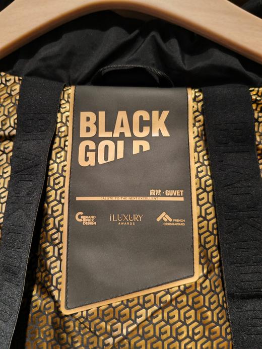 现货 国内羽绒服的天花板..高梵黑金线下专柜款90鹅绒羽绒服..专柜2399元在售. 商品图4